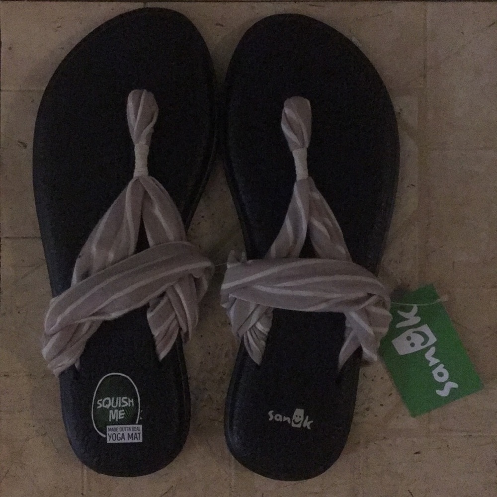 Sanuk yoga sling 2 sandals size 8